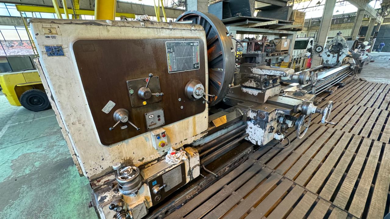 Torno mecânico MKS  