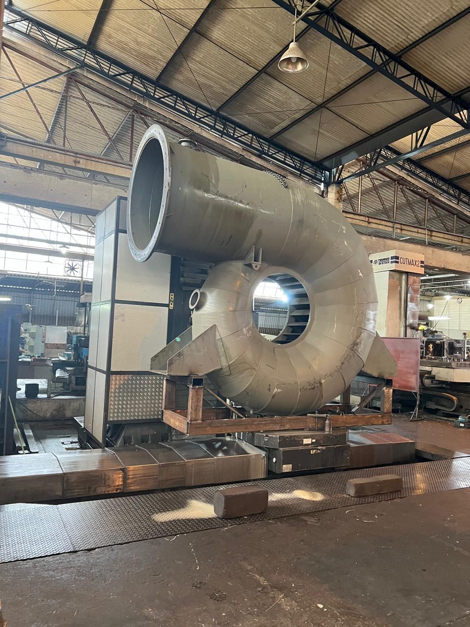 Fresadora montante CNC - WCM Máquinas | Empresa de Máquinas em Jaboticabal/SP