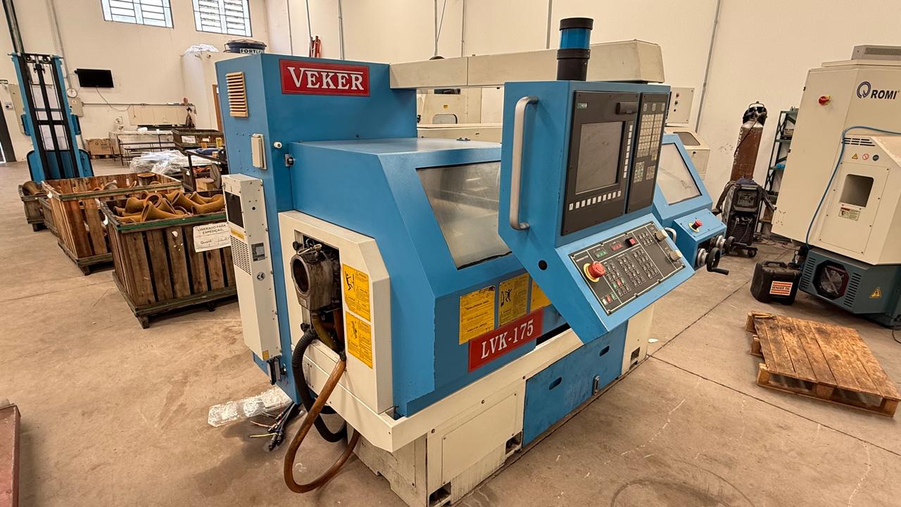 Torno CNC marca Veker modelo LVK-175 - WCM Máquinas | Empresa de Máquinas em Jaboticabal/SP